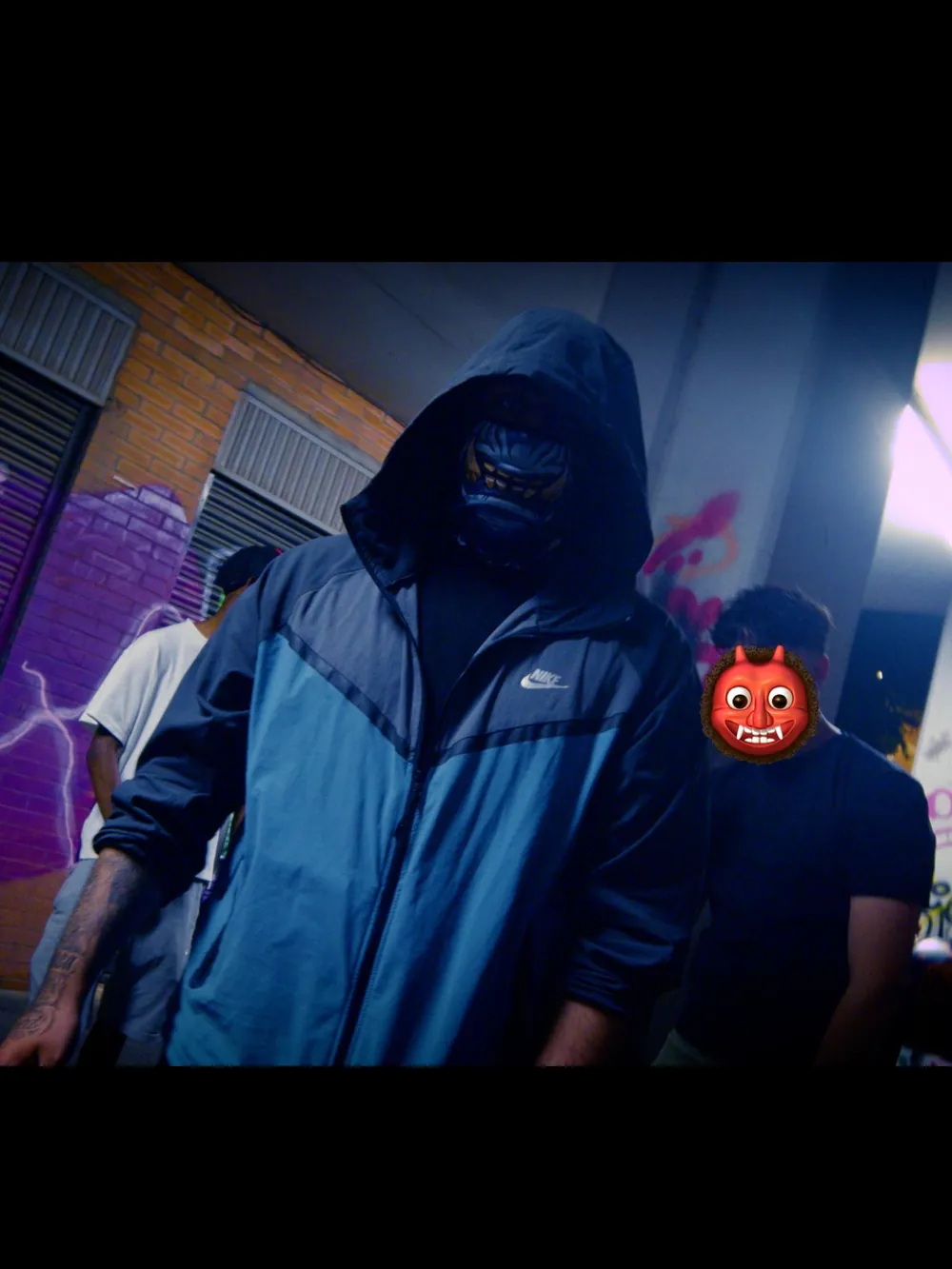 Videoclip oficial — Moreno